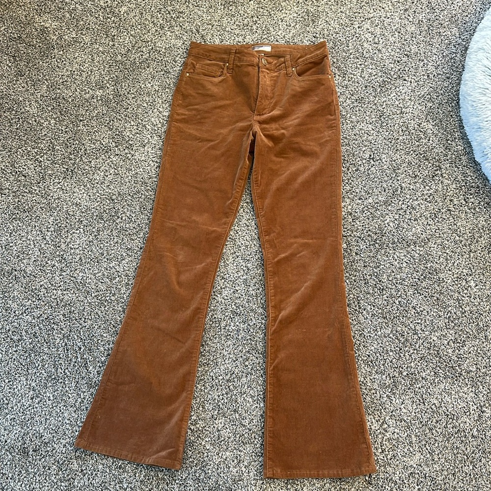 KUT Ana high rise flare